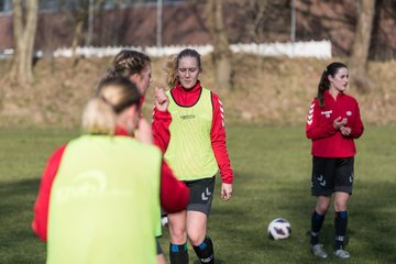 Bild 65 - F Rot Schwarz Kiel - SV Henstedt Ulzburg 2 : Ergebnis: 1:1